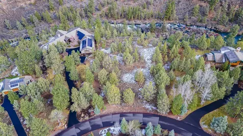 4034 NW Northcliff Bend OR 97703