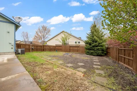 411 NE Petal Court Madras OR 97741