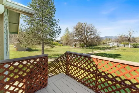 649 Pleasant Valley Road Merlin OR 97532