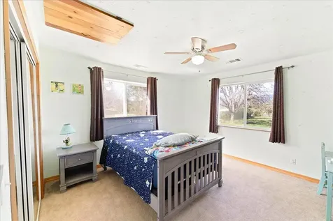 649 Pleasant Valley Road Merlin OR 97532