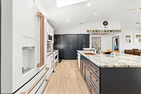 649 Pleasant Valley Road Merlin OR 97532