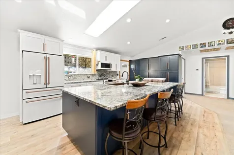 649 Pleasant Valley Road Merlin OR 97532