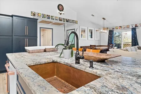 649 Pleasant Valley Road Merlin OR 97532