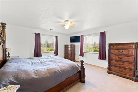 649 Pleasant Valley Road Merlin OR 97532