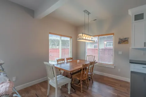 2202 NW Cedar Avenue Redmond OR 97756