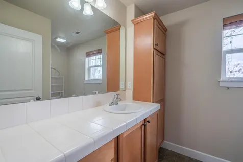 2202 NW Cedar Avenue Redmond OR 97756