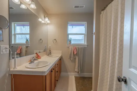 2202 NW Cedar Avenue Redmond OR 97756