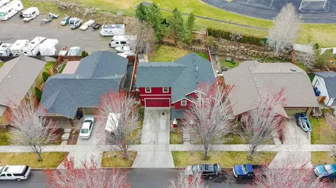 2202 NW Cedar Avenue Redmond OR 97756