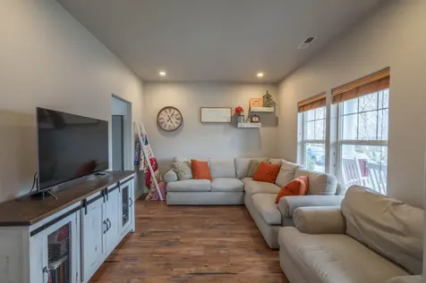 2202 NW Cedar Avenue Redmond OR 97756