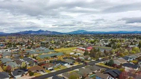 2202 NW Cedar Avenue Redmond OR 97756