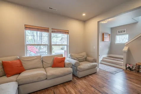 2202 NW Cedar Avenue Redmond OR 97756