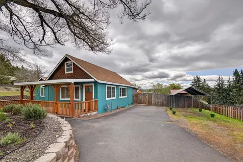451 SE C Street Madras OR 97741