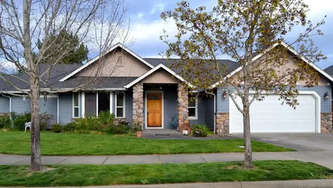 1483 SW David Drive Grants Pass OR 97527