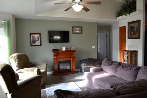 1483 SW David Drive Grants Pass OR 97527