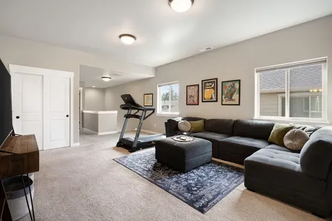 20836 SE Sunniberg Lane Bend OR 97702