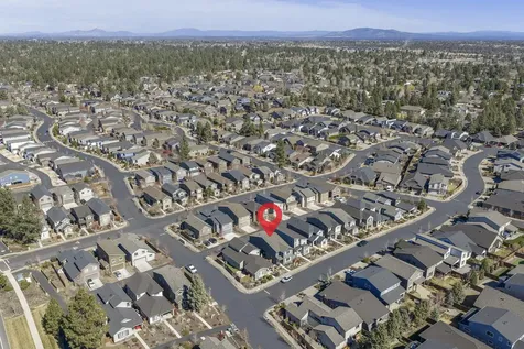 20836 SE Sunniberg Lane Bend OR 97702