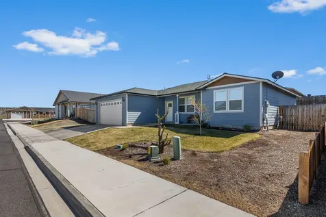 500 SE Segoviano Court Madras OR 97741