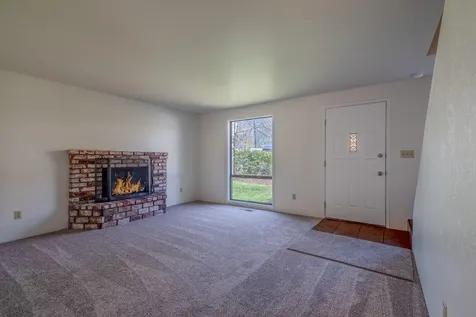 153 E Hersey Street Ashland OR 97520