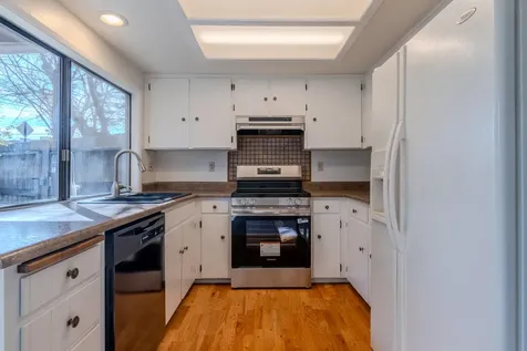 153 E Hersey Street Ashland OR 97520