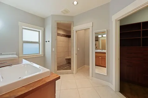 61461 Linton Loop Bend OR 97702