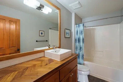 61461 Linton Loop Bend OR 97702