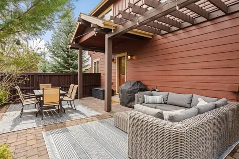 61461 Linton Loop Bend OR 97702