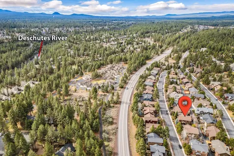 61461 Linton Loop Bend OR 97702