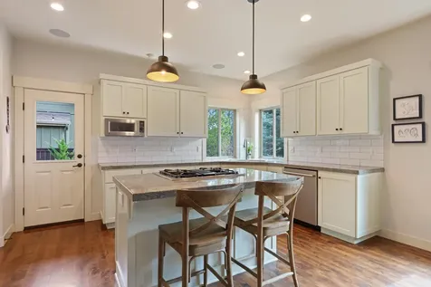 61461 Linton Loop Bend OR 97702