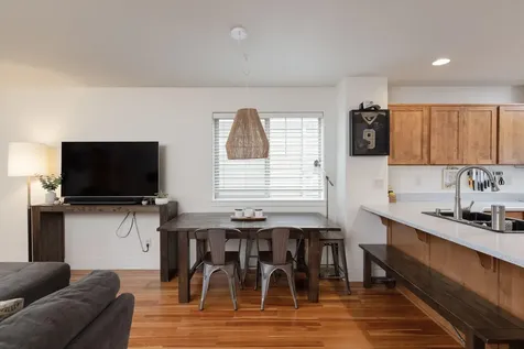1865 NW Monterey Pines Drive Bend OR 97703