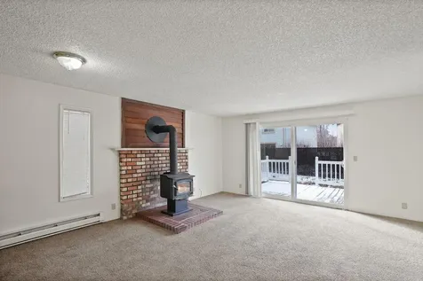 2025 NE Neil Way Bend OR 97701