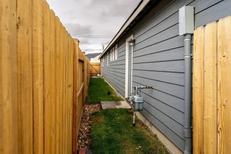 3210 NW 10th Street Redmond OR 97756