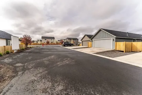 3210 NW 10th Street Redmond OR 97756