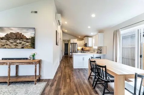 3210 NW 10th Street Redmond OR 97756