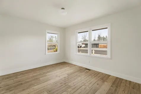 755 NW Canyon Drive Redmond OR 97756