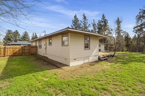 755 NW Canyon Drive Redmond OR 97756