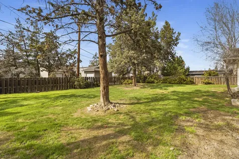 755 NW Canyon Drive Redmond OR 97756