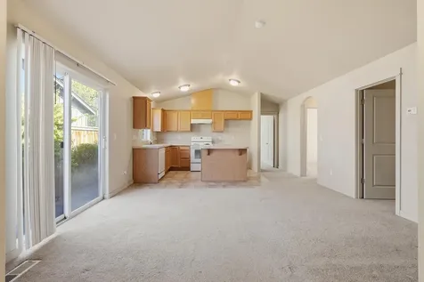 2879 NE Jackdaw Drive Bend OR 97701
