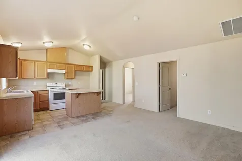 2879 NE Jackdaw Drive Bend OR 97701