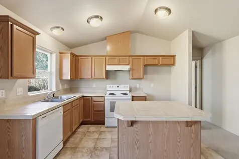 2879 NE Jackdaw Drive Bend OR 97701