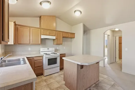 2879 NE Jackdaw Drive Bend OR 97701