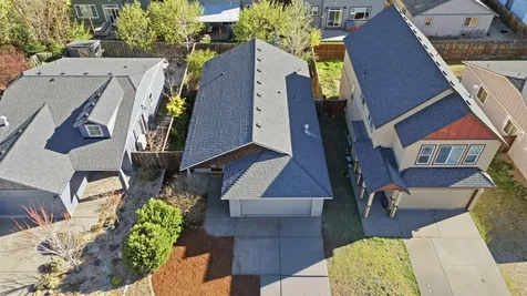 2879 NE Jackdaw Drive Bend OR 97701