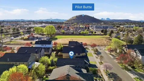 2879 NE Jackdaw Drive Bend OR 97701