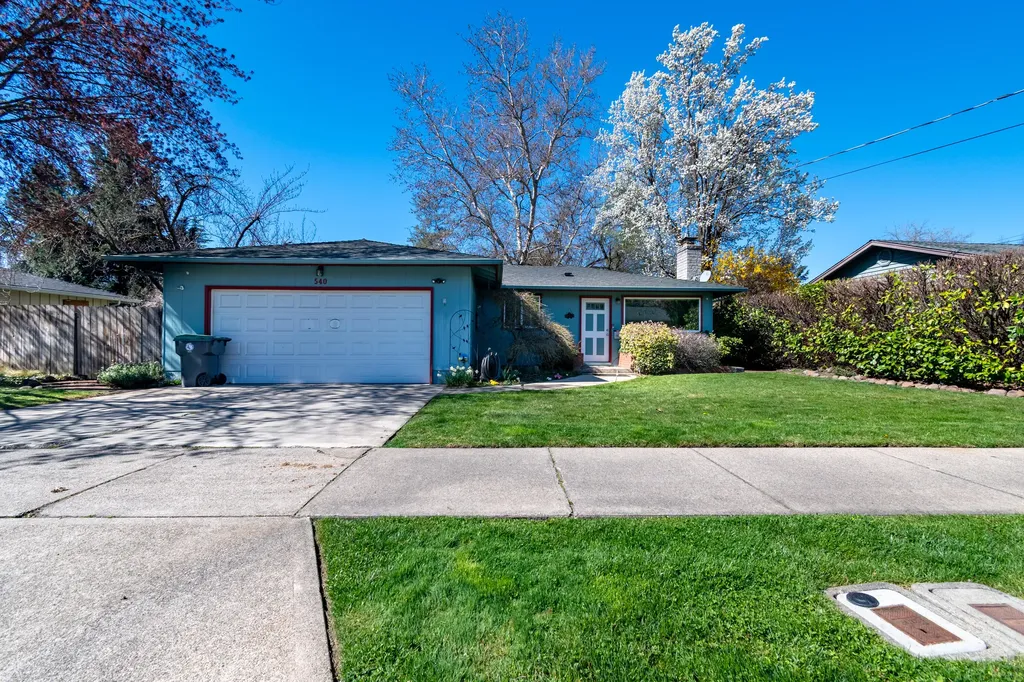540 Eastwood Drive Medford OR 97504