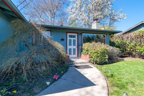 540 Eastwood Drive Medford OR 97504