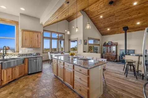 6040 SE Gravett Road Prineville OR 97754