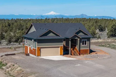 6040 SE Gravett Road Prineville OR 97754