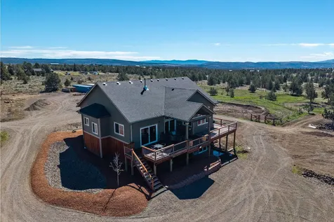 6040 SE Gravett Road Prineville OR 97754