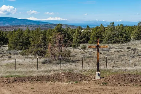 6040 SE Gravett Road Prineville OR 97754