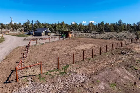 6040 SE Gravett Road Prineville OR 97754