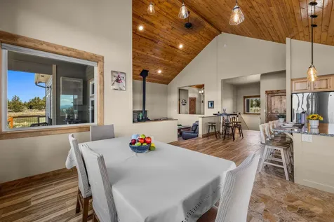 6040 SE Gravett Road Prineville OR 97754